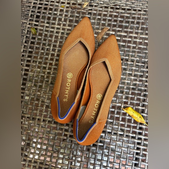 Rothy's The Point in Fawn Ballet Flat Amber Rust - Picture 4 of 10